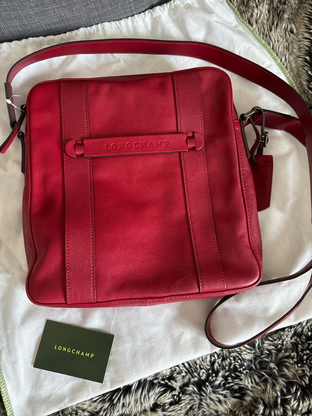 Longchamp Taschen: Longchamp -Leder Umhängetasche Neu – Neu und originalverpackt aus Vezia von sidu03