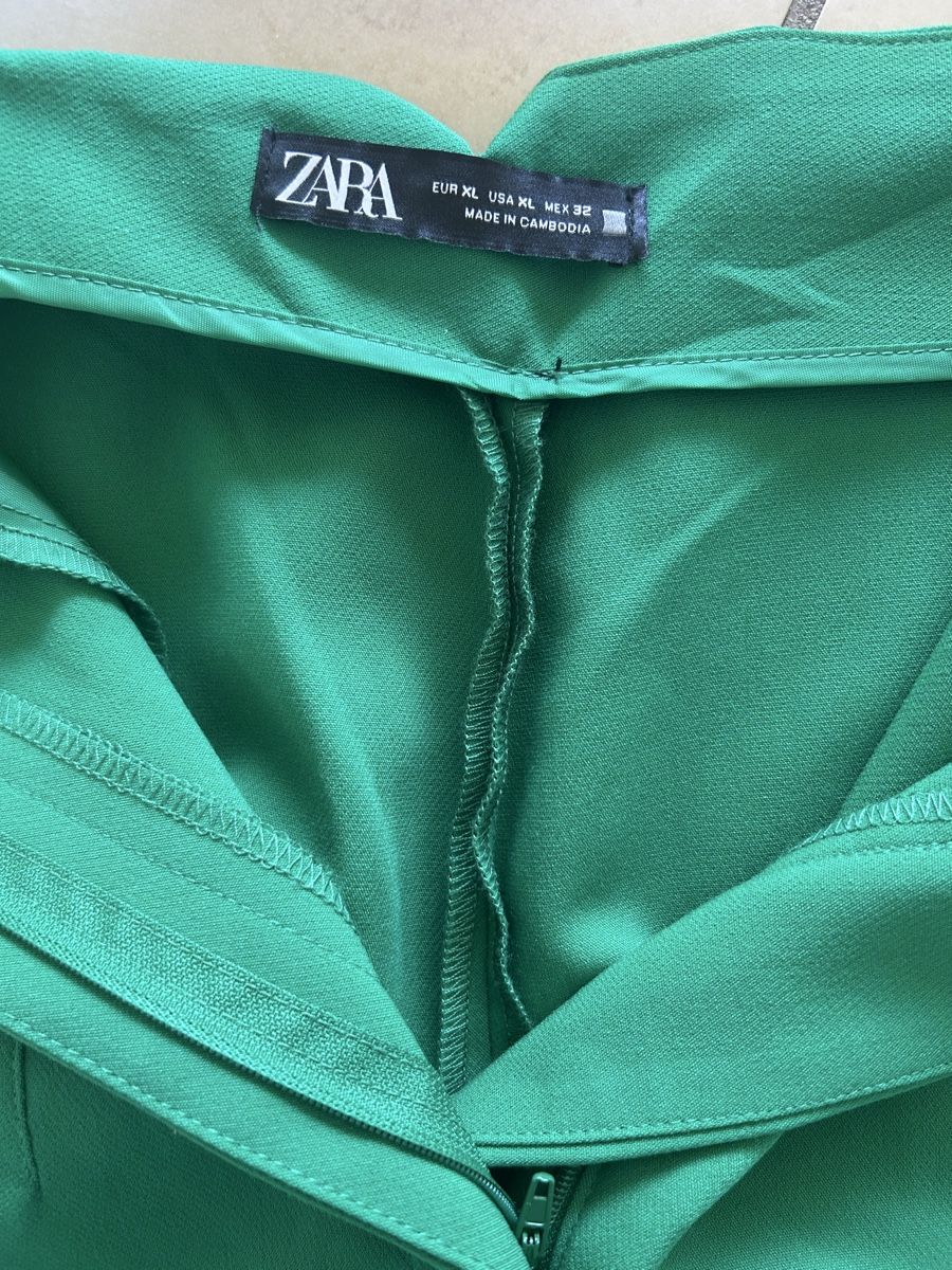 Zara Pantaloni: Pantalon Zara vert taille XL – Nuovo (secondo la descrizione) da Villars-sur-Glâne venduto da ale_7h26 1