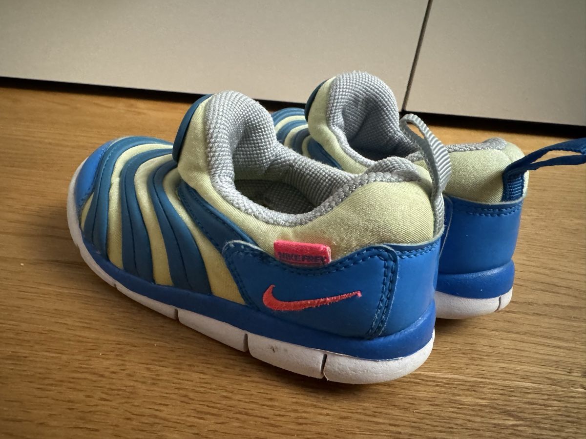 Nike Scarpe per ragazzi: Nike Sportswear NIKE DYNAMO Gr. 26 – Usato da Genthod venduto da Tidus04 1