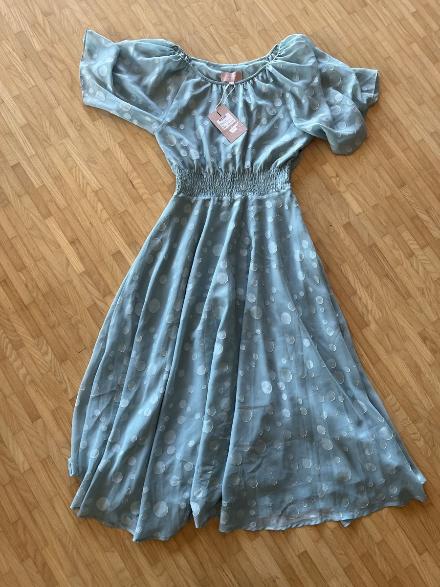 Kleider: Kleid / Abendkleid In Wear‼️ein Artikel gratis dazu – Neu (gemäss Beschreibung) aus St. Gallen von elli18