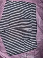Short femme Bershka rayé bleu et blanc taille 38