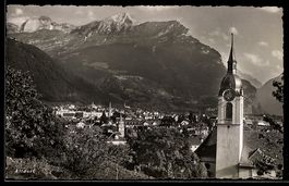 AK Altdorf, Kirchturm und Ortsansicht mit Bergen