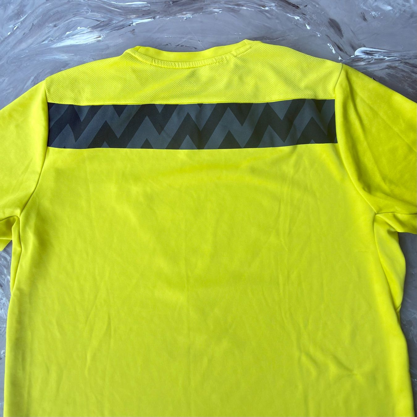 Adidas Camicie, T-shirt & Polo: T-shirt Adidas "The Future Is Today" – Usato da Thônex venduto da Suisse.Shopping 3