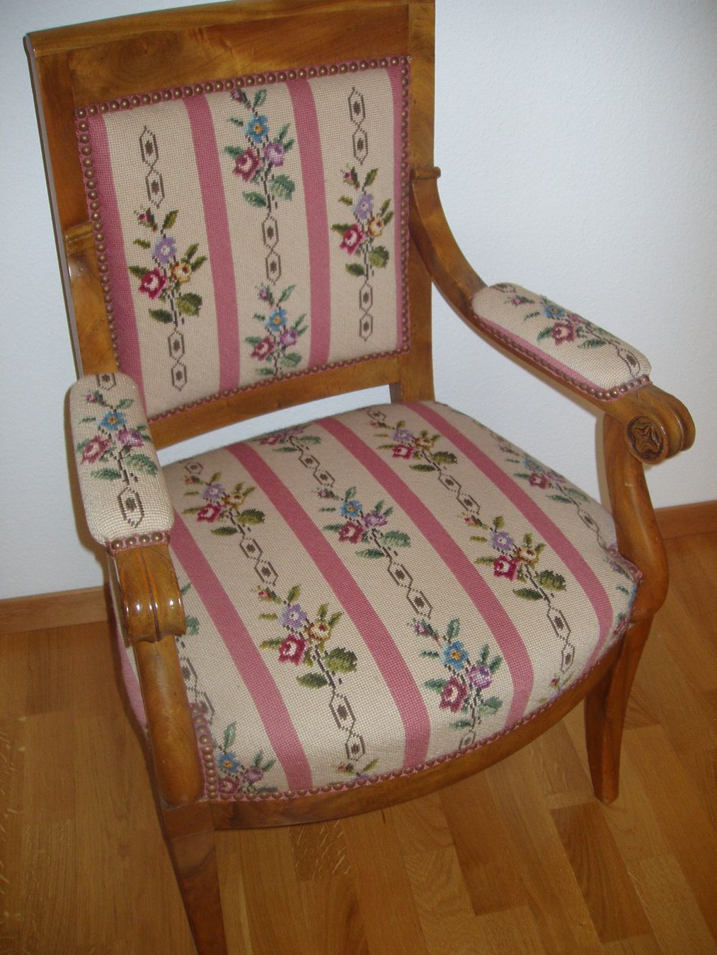 Poltrone: Biedermeier Gobelin Sessel – Usato da Zürich venduto da Tiffanyboris 2