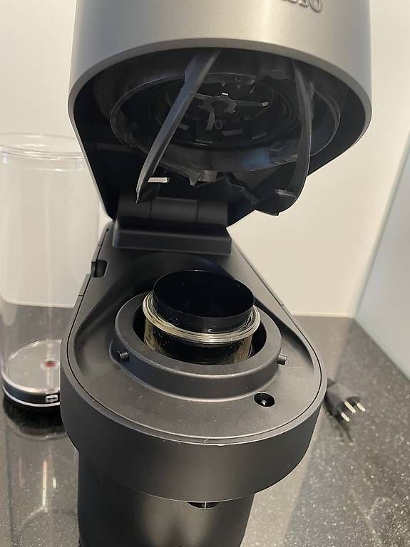 Macchine per caffè & Macchine per espresso: Nespresso Vertuo Pop+, alles inkl. – Usato da Ried b. Kerzers venduto da TheReds 1