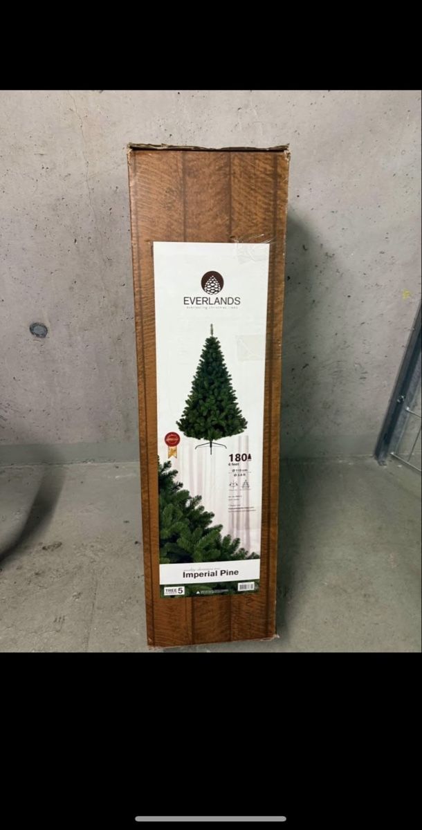 Everlands Imperial Pine Christmas Tree - 180cm (Gebraucht) in Zrich fr  CHF 30  nur Abholung auf Ricardo kaufen