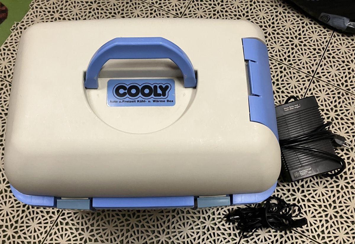 Réfrigérateurs et refroidissement: Kühl-/Wärmebox Cooly – Défectueux à Winterthur par RoMaLitto