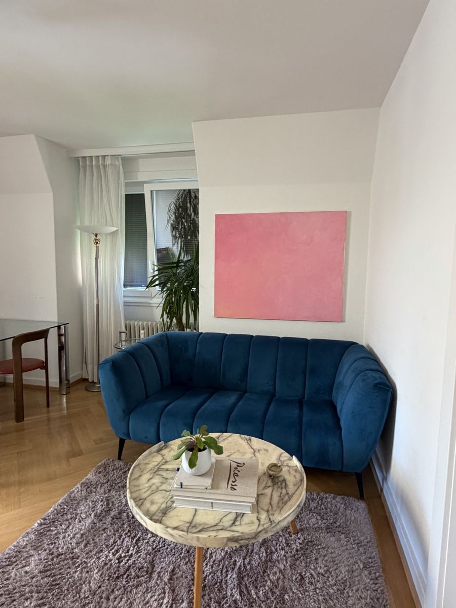 Divani: Blue Velvet Sofa 2-Seater, 2024 – Usato da Zürich venduto da cha_xbr2