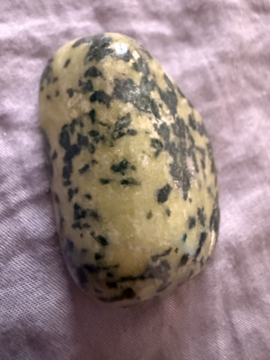 Mineralien & Heilsteine: Jade nefrite – Gebraucht aus Oberhof von RealStone 4