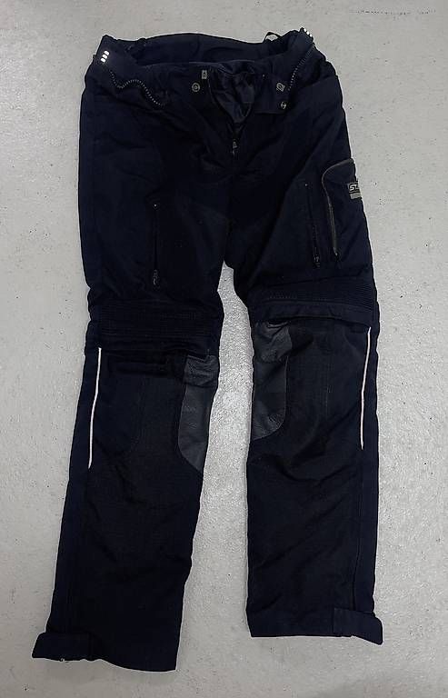 Pantaloni: Motorradhose mit Lederverstärkungen  Gr. M/L – Usato da Luzern venduto da chr_jbg7