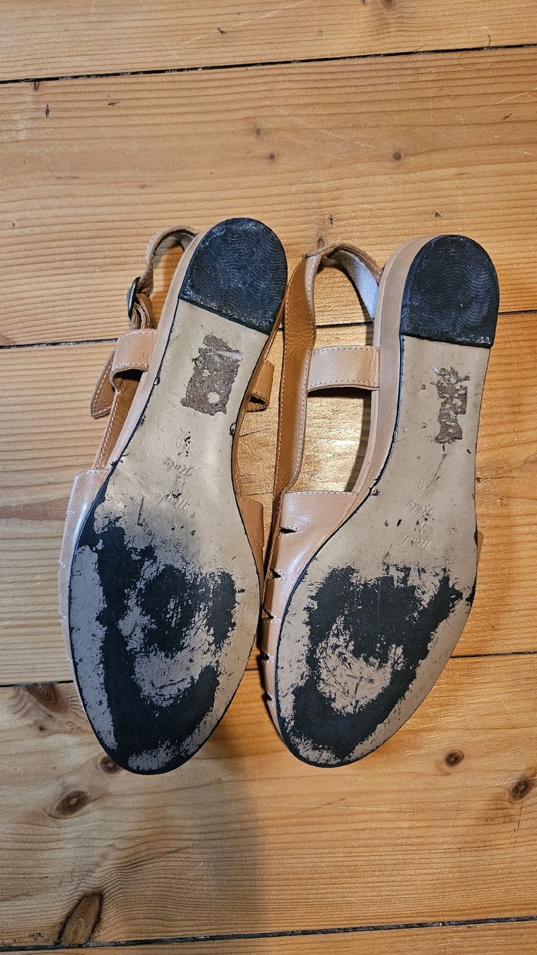 Chaussures femmes: Flavia Sandalen, Echtleder, Beige, Gr. 38 – D'occasion à Baden par Mad_am 2
