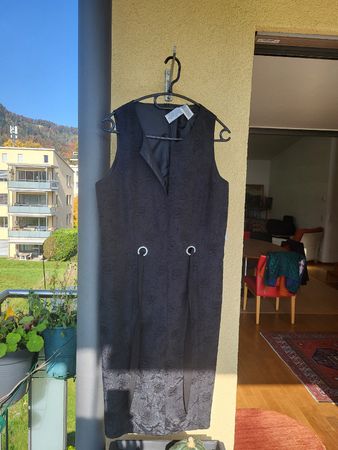 Schickes, elegantes, schwarzes Kleid, Grösse 40 Neu