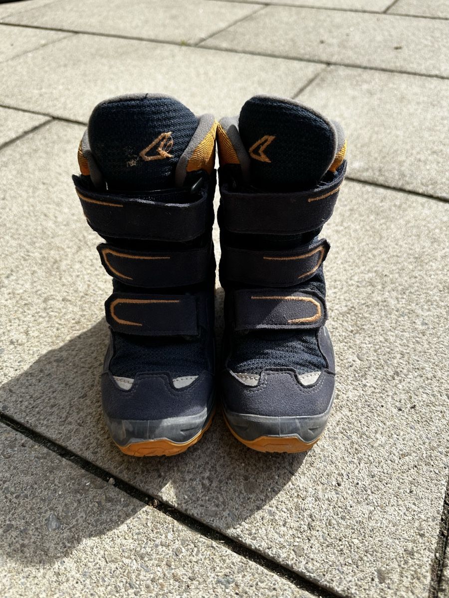 Schuhe für Jungen: Lowa Winterschuh Grösse 27 – Gebraucht aus Jona von Ti_Ka