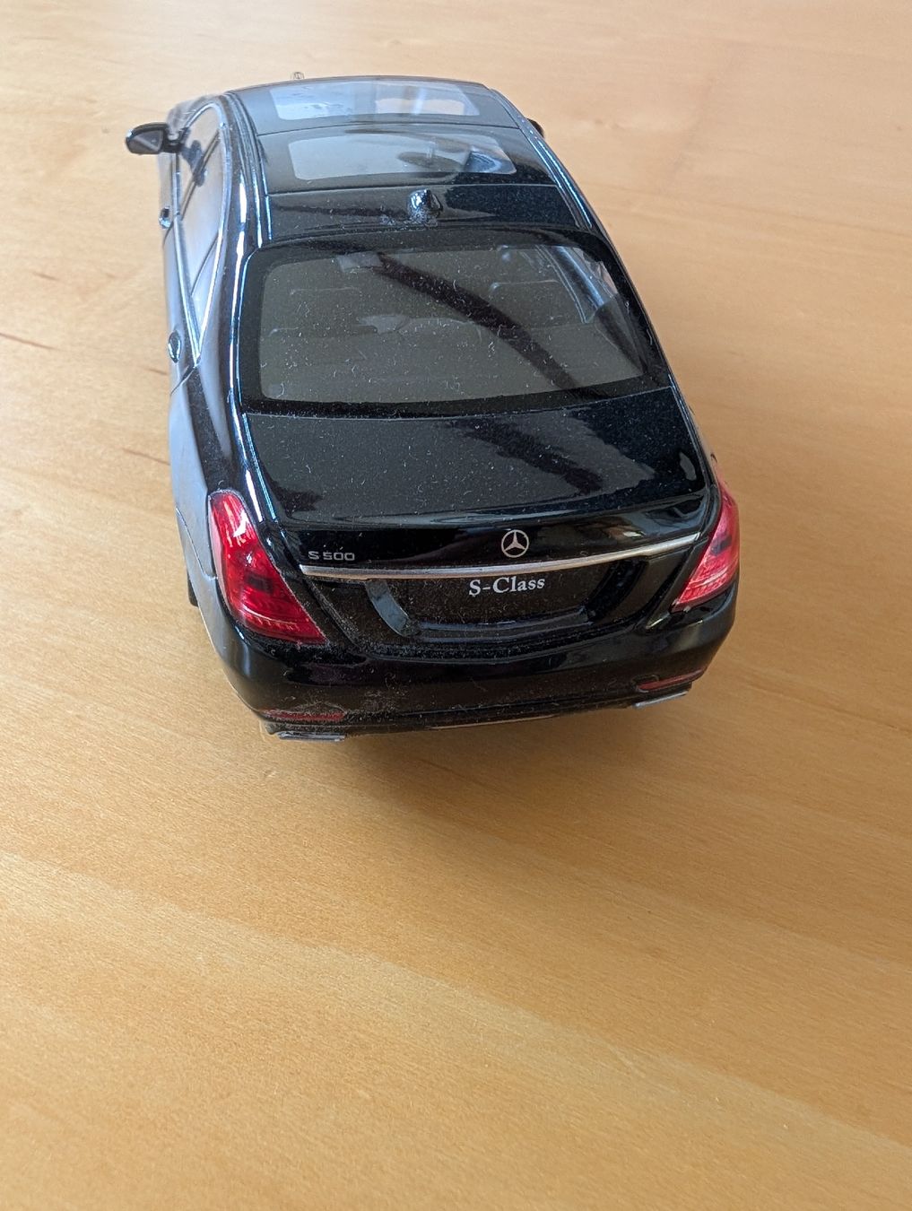 Welly Modellini d'auto: Welly 1:24 W222 S-Klasse – Usato da Sulzbach venduto da MercedesV8 3