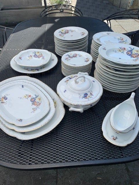 Hutschenreuther Set di piatti: Hutschenreuther Service 54-teilig – Usato da Lichtensteig venduto da Sincera01 4