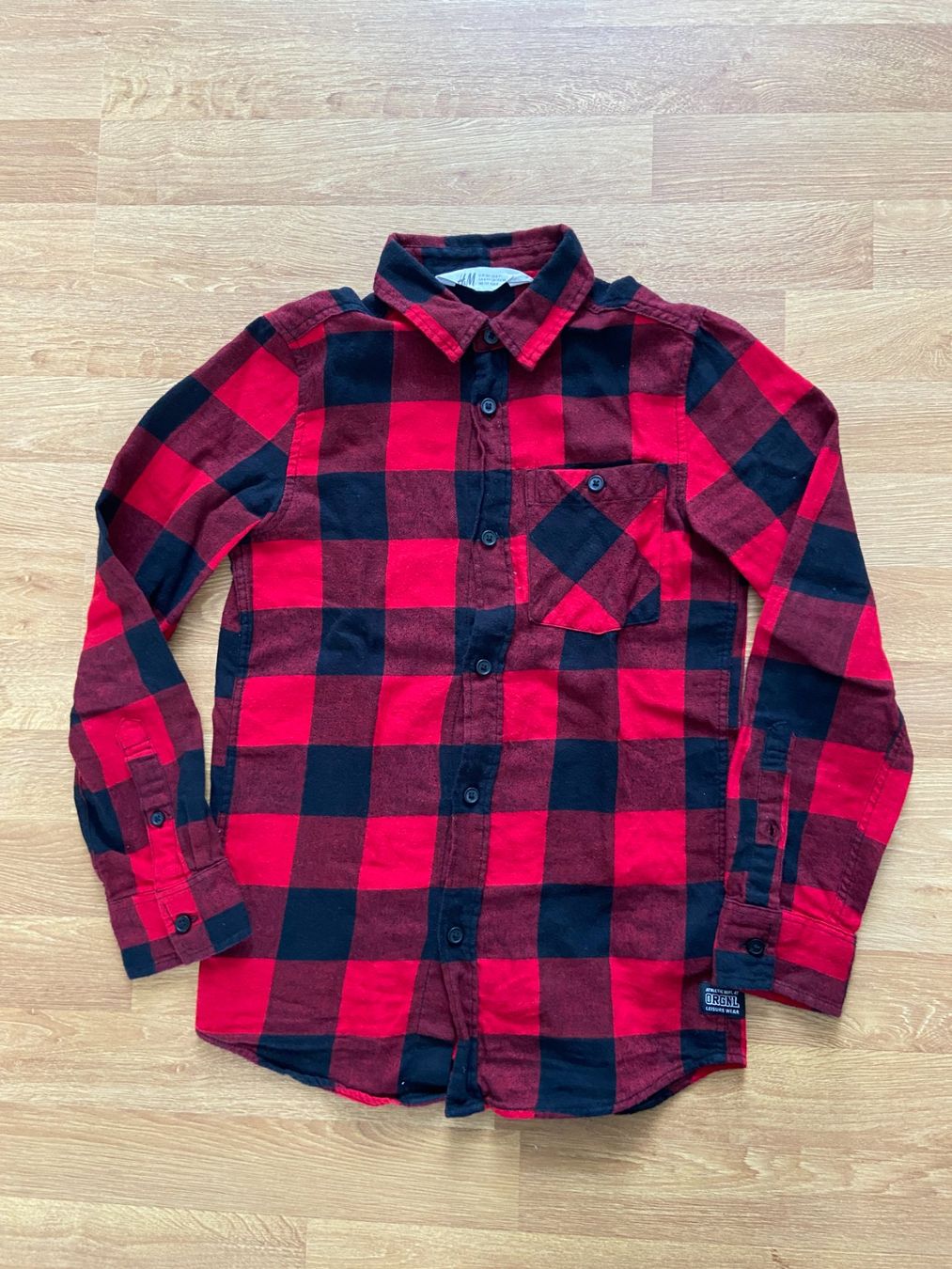 Lotti & Set di vestiti: Tolles Kleiderset Junge, Gr. 134 – Usato da Ehrendingen venduto da CalvineT 1