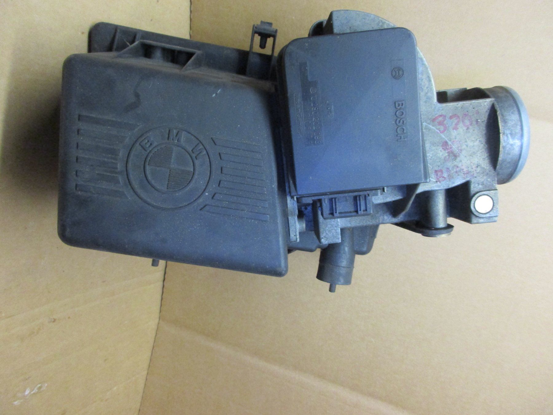 BMW Alle Autoersatzteile: BMW  E28  E30  Luftmassenmesser Bosch 0 280 202 083 – Gebraucht aus Ennetmoos von Truckdiver 4