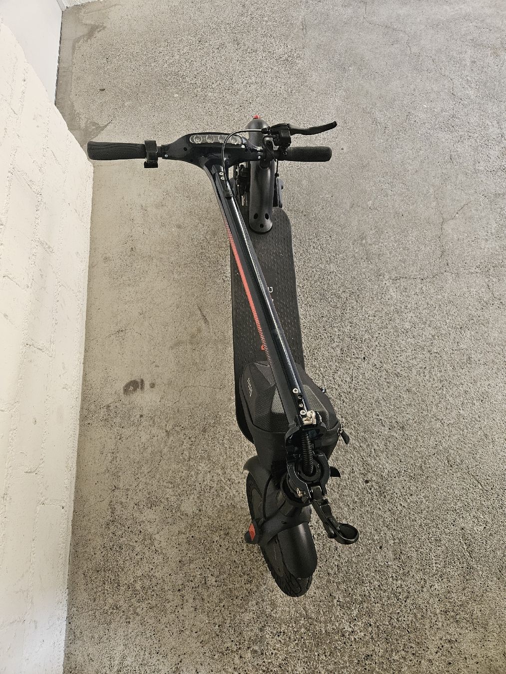 Scooter: Red Bull Racing E-Scooter – Usato da Thun venduto da Karl.Karlson 5