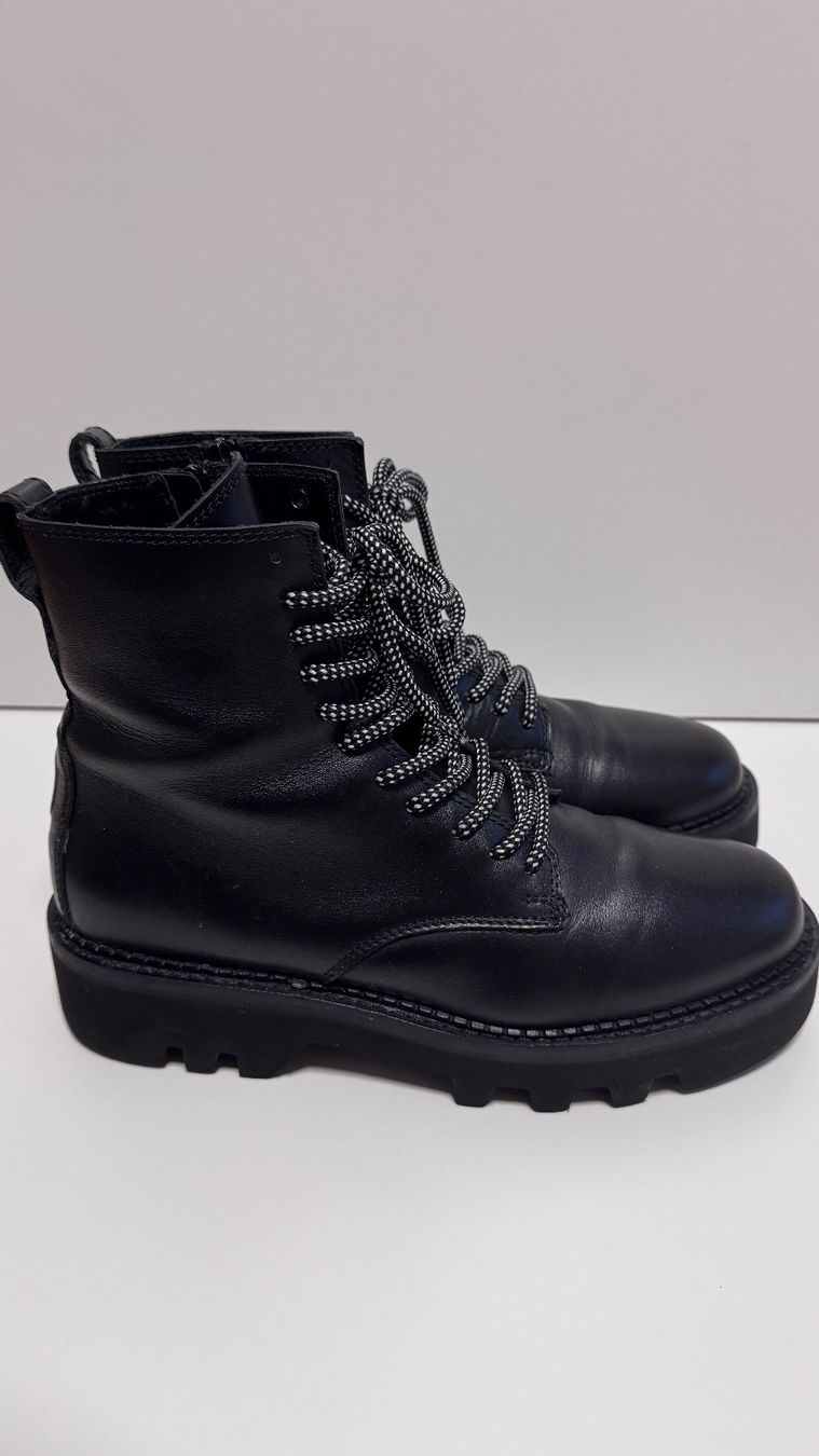 Furla Scarpe da uomo: Schwarze Boots von Furla, Grösse 41 – Usato da Dübendorf venduto da VidiVintage 2