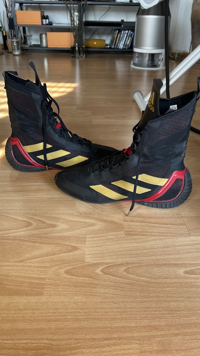 Adidas Scarpe da uomo: Adidas Boxschuhe, Boxstiefeln. Torsion system – Usato da Uznach venduto da bmw-girl 4