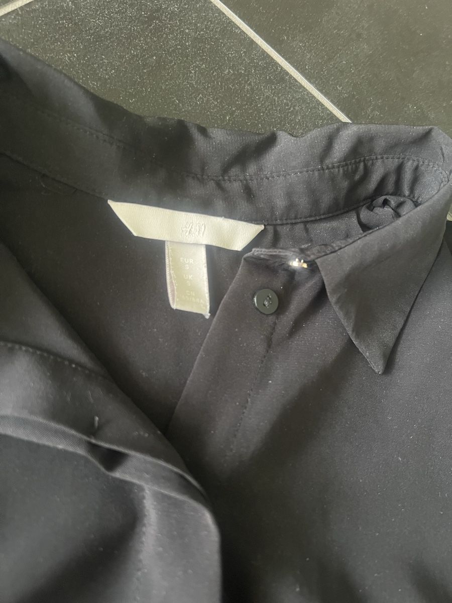 H&M Camicette: Lockere H&M Bluse Schwarz, Gr. S – Nuovo (secondo la descrizione) da Bilten venduto da and_6hjn 1