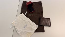 Perlenschmuck 750 Gold, mit Gucci & Boss Portemonnai