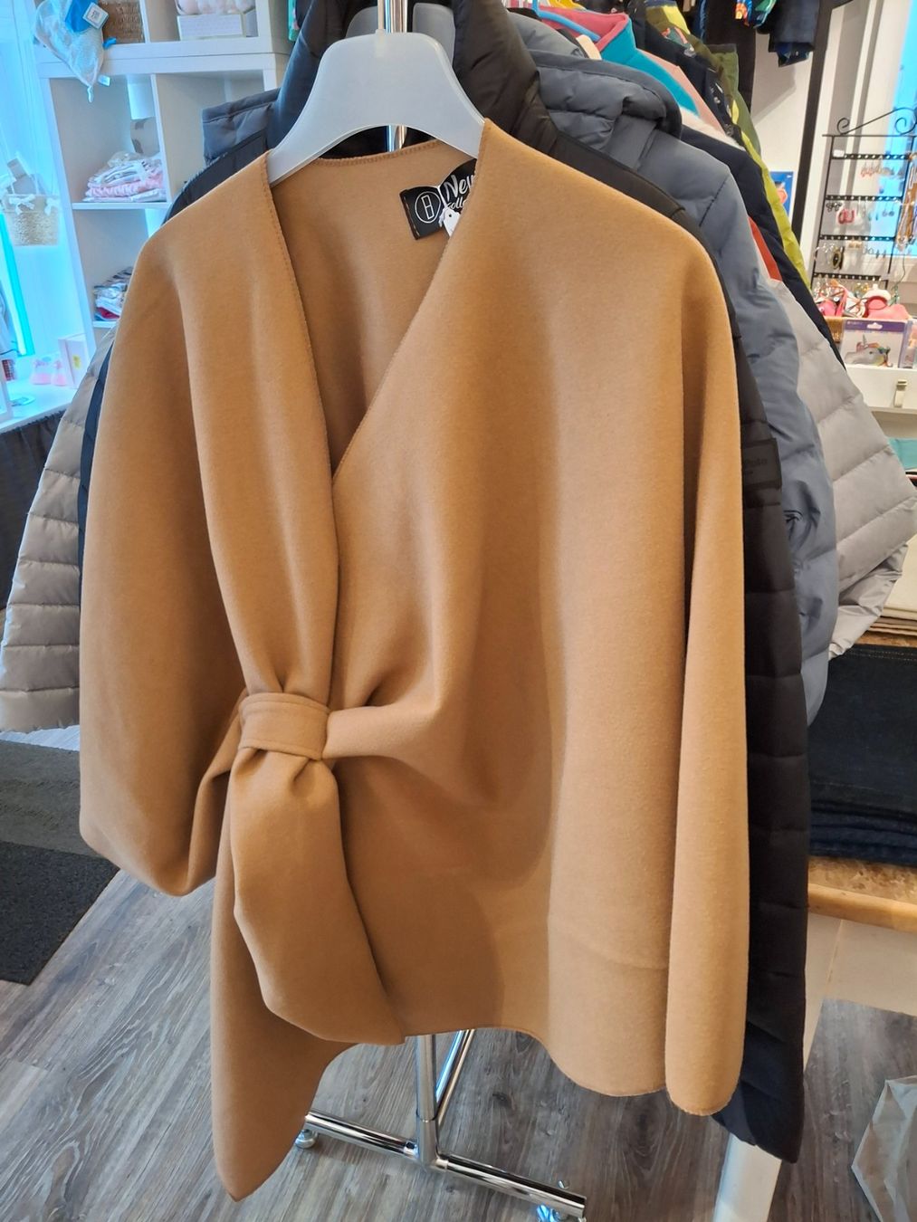 Altro in Moda donna: Poncho – Nuovo e nell'imballaggio originale da Oberhofen am Thunersee venduto da katka99