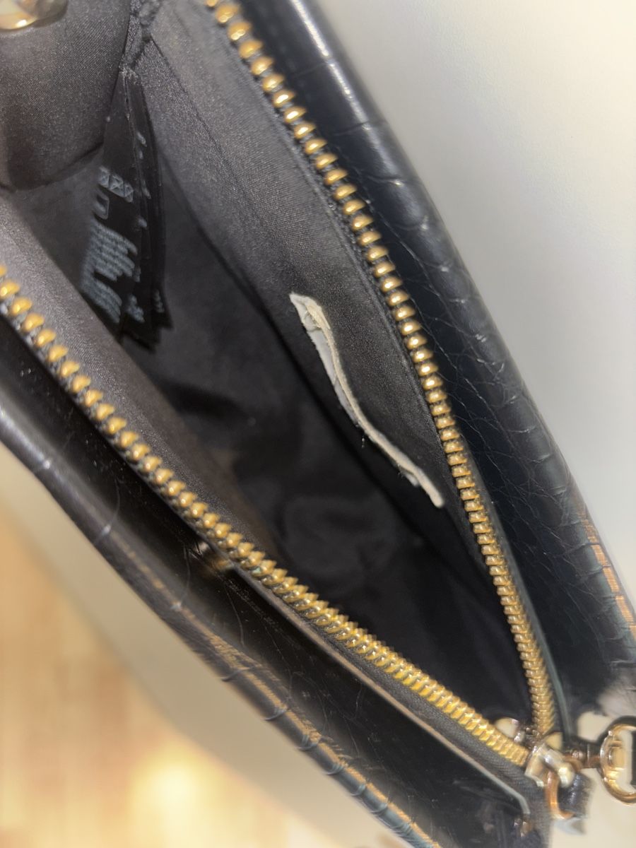 H&M Borse da donna: schwarze Umhängetasche in Kroko-Optik – Usato da Wabern venduto da est_jw6s 2