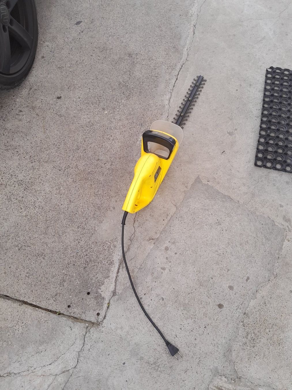 Tutte le macchine: Taille haie moteur électrique – Usato da grenchen venduto da Gdesire 2