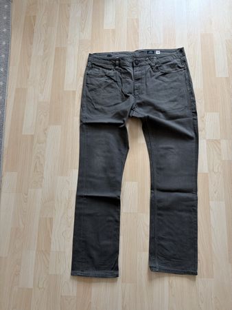 Volcom Jeans Männer Grösse 36 muss bis 24.07.26 weg sein