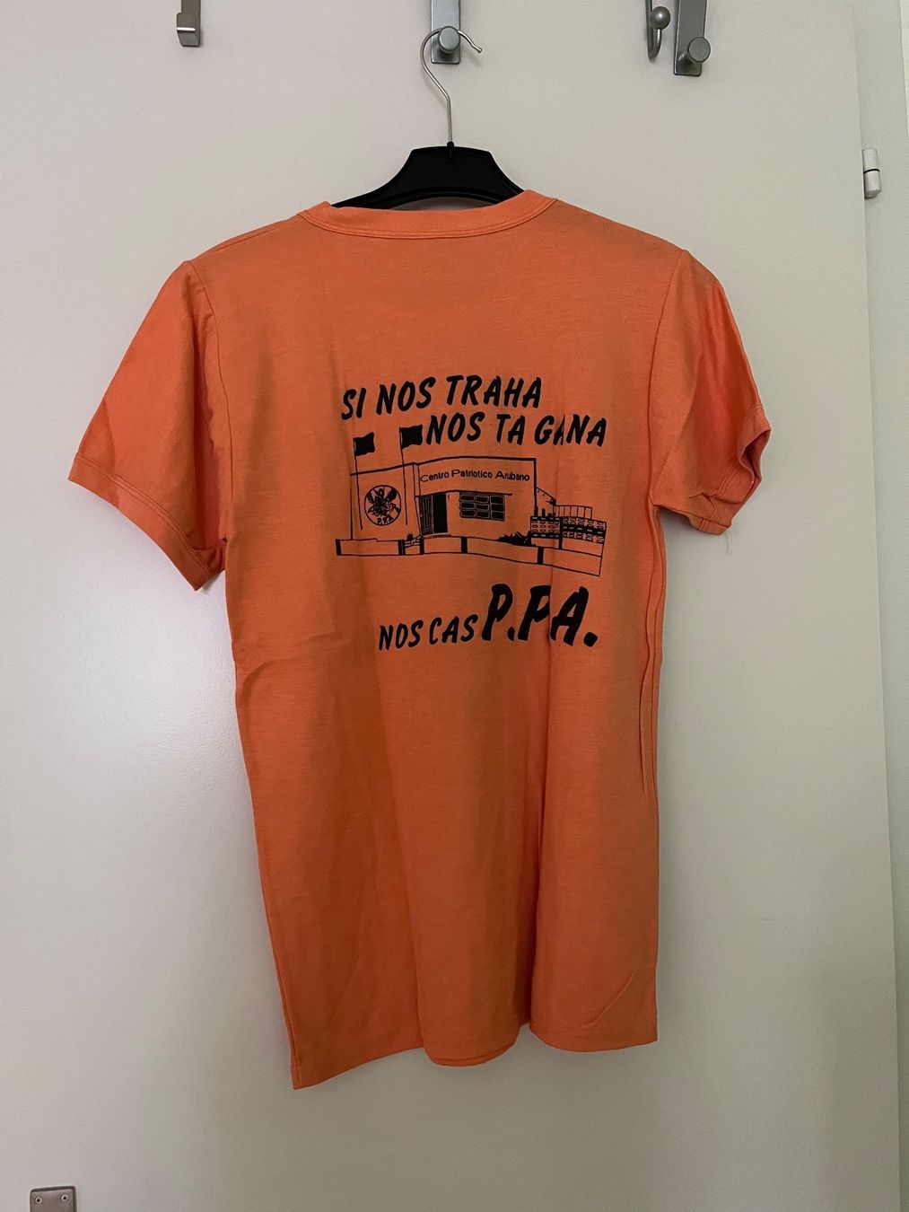 T-shirt: Vintage T-shirt – Usato da Zürich venduto da til_smy2 1