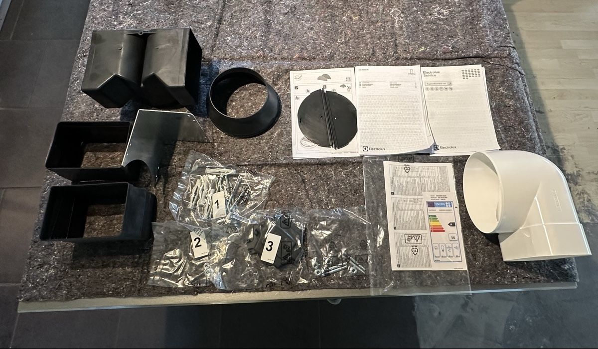 Electrolux Cappe di aspirazione: Inselhaube Electrolux IHL9028CN – Nuovo e nell'imballaggio originale da lostorf venduto da bra99 8