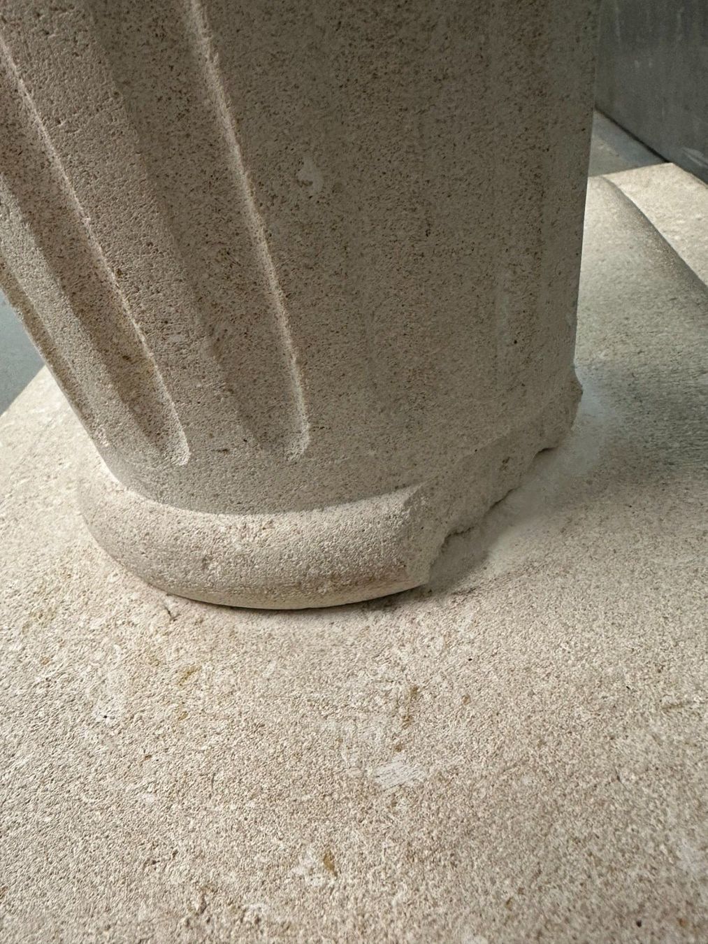 Altri mobili: Sandstein Tischfuss - Sockel für Skulptur oder Tisch – Usato da Luzern venduto da Lager6640 8