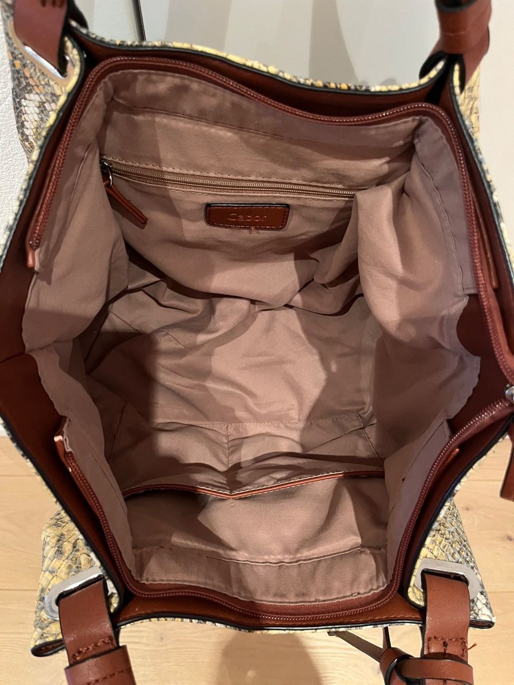 Gabor Borse da donna: Gabor, Tasche in Schlangenlederoptik – Usato da Kloten venduto da SANTALA23 8