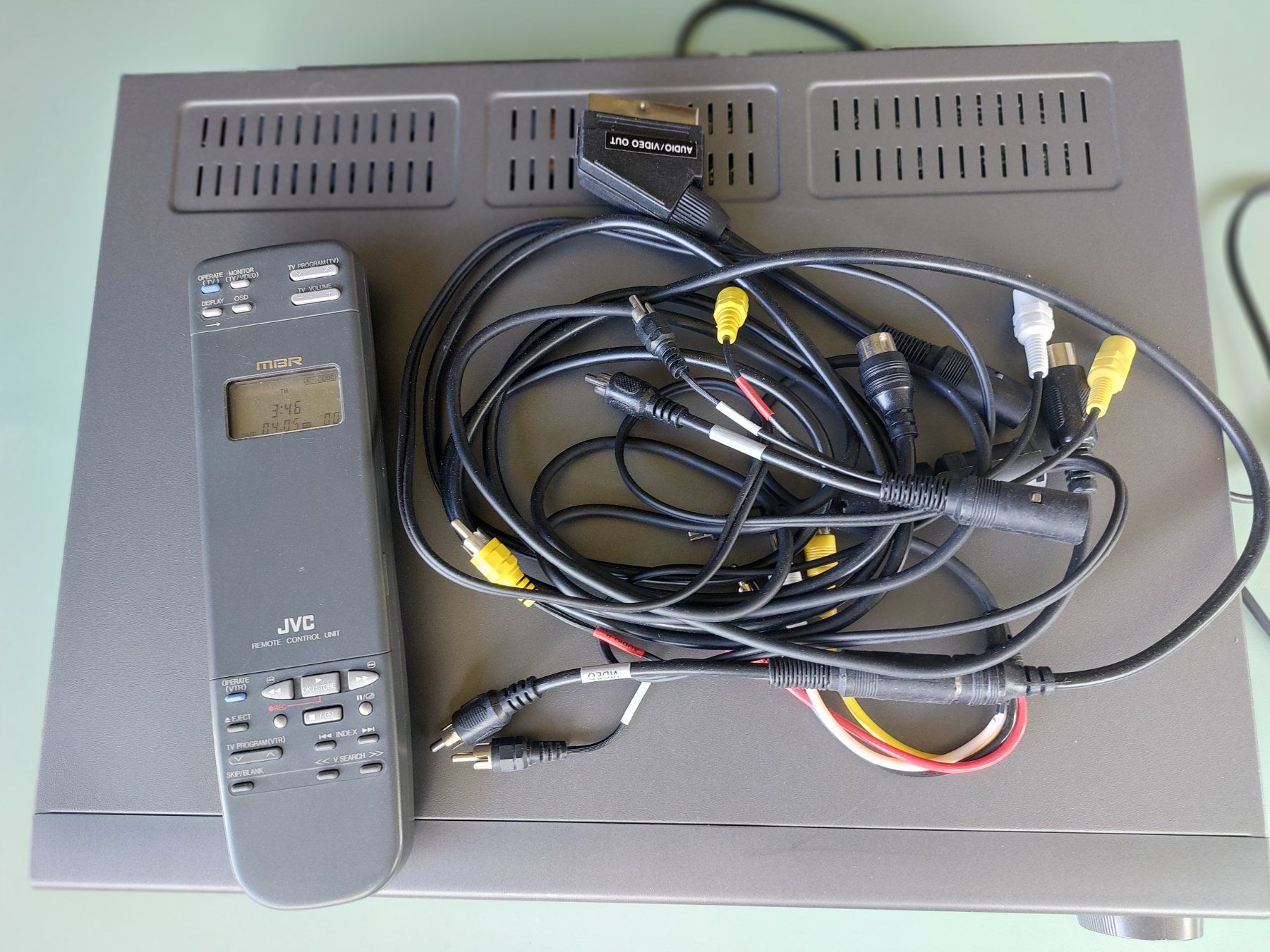 JVC Aufnahmegeräte: Videorecorder VHS JVC HR-D800EG – Gebraucht aus Dübendorf von Nivose1 2