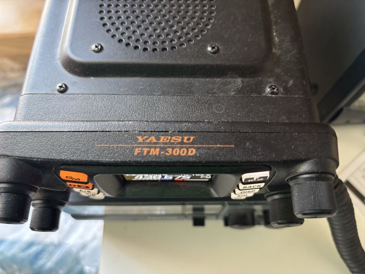 Yaesu Radiocomunicazione: Yaesu FTM 300 inkl. PSU12228 – Usato da Randa venduto da drager1987 2