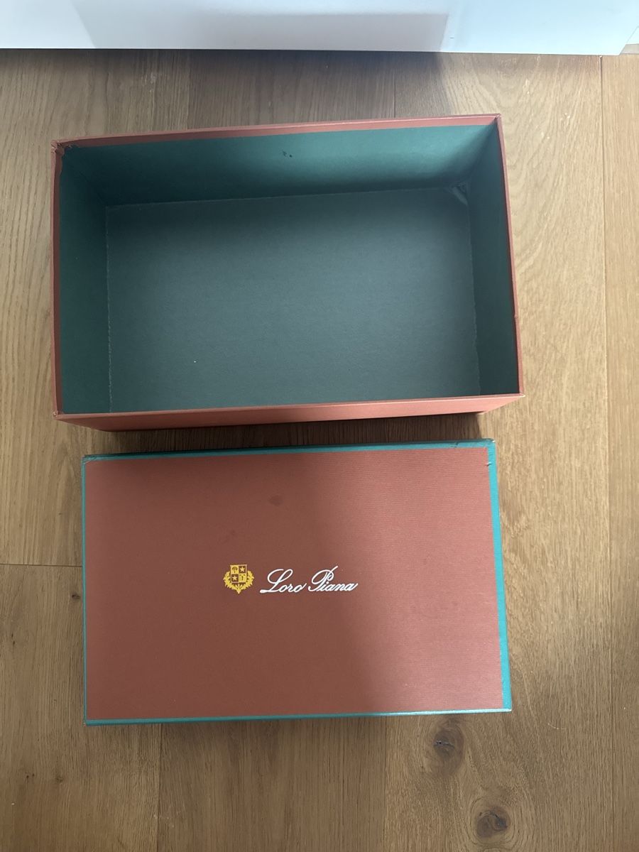 Altro in Decorazioni & Accessori: Loro Piana Geschenkbox (Schuhkarton Grösse) – Nuovo (secondo la descrizione) da Volketswil venduto da Jan.17 2