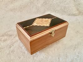 Holzkiste handmade Schmuckdose Schmuckkiste Schatzkiste
