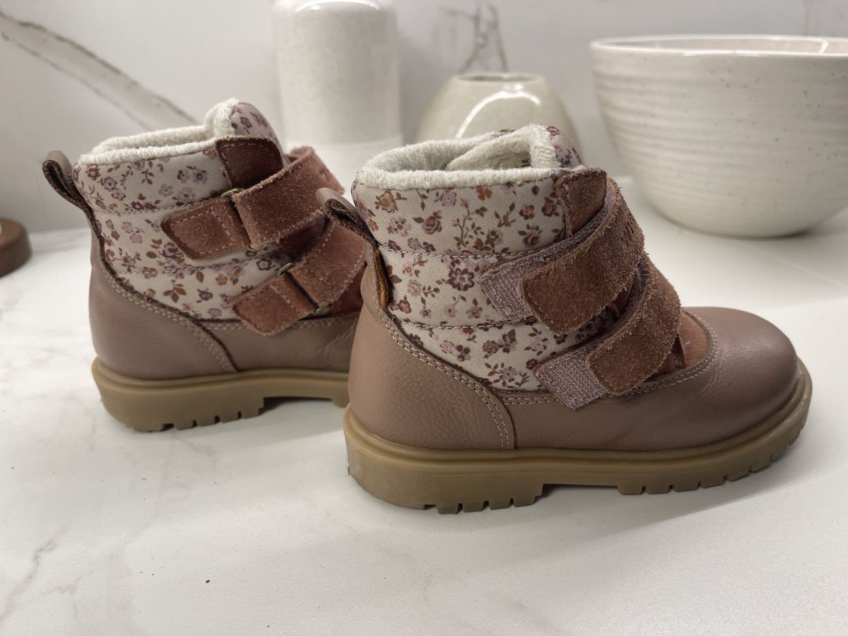 Wheat Scarpe per ragazze: Winter Stiefel Mädchen Wheat 26 – Usato da Täuffelen venduto da Nice800 4
