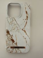 IDEAL OF SWEDEN iPhone 16 Pro Schutzhülle Marmor Look Weiss 