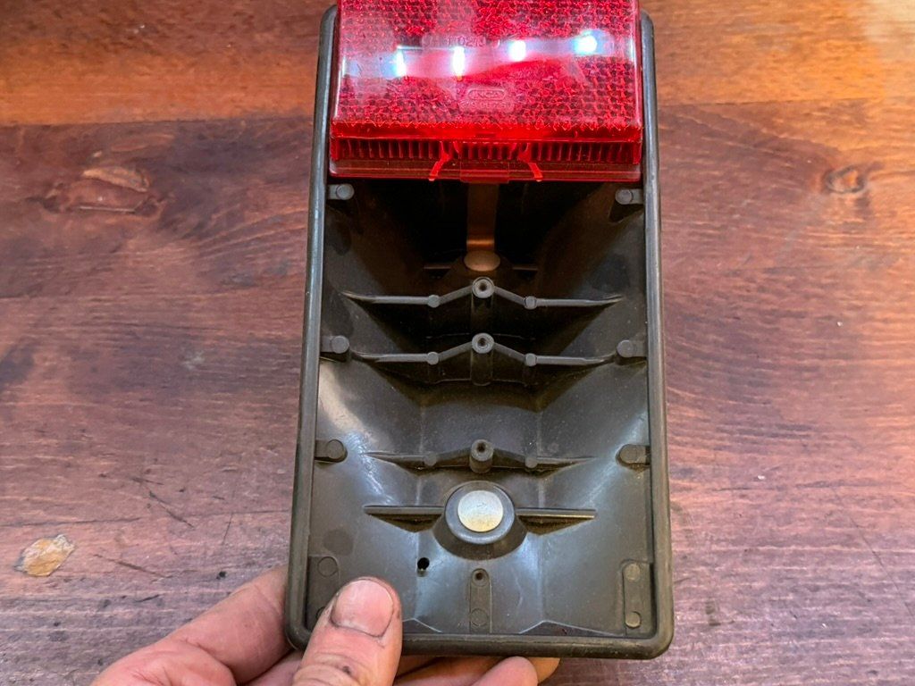 Parti ricambio per ciclomotori: Rücklicht Puch X30 / universal – Usato da Bolken venduto da si.x.las 3
