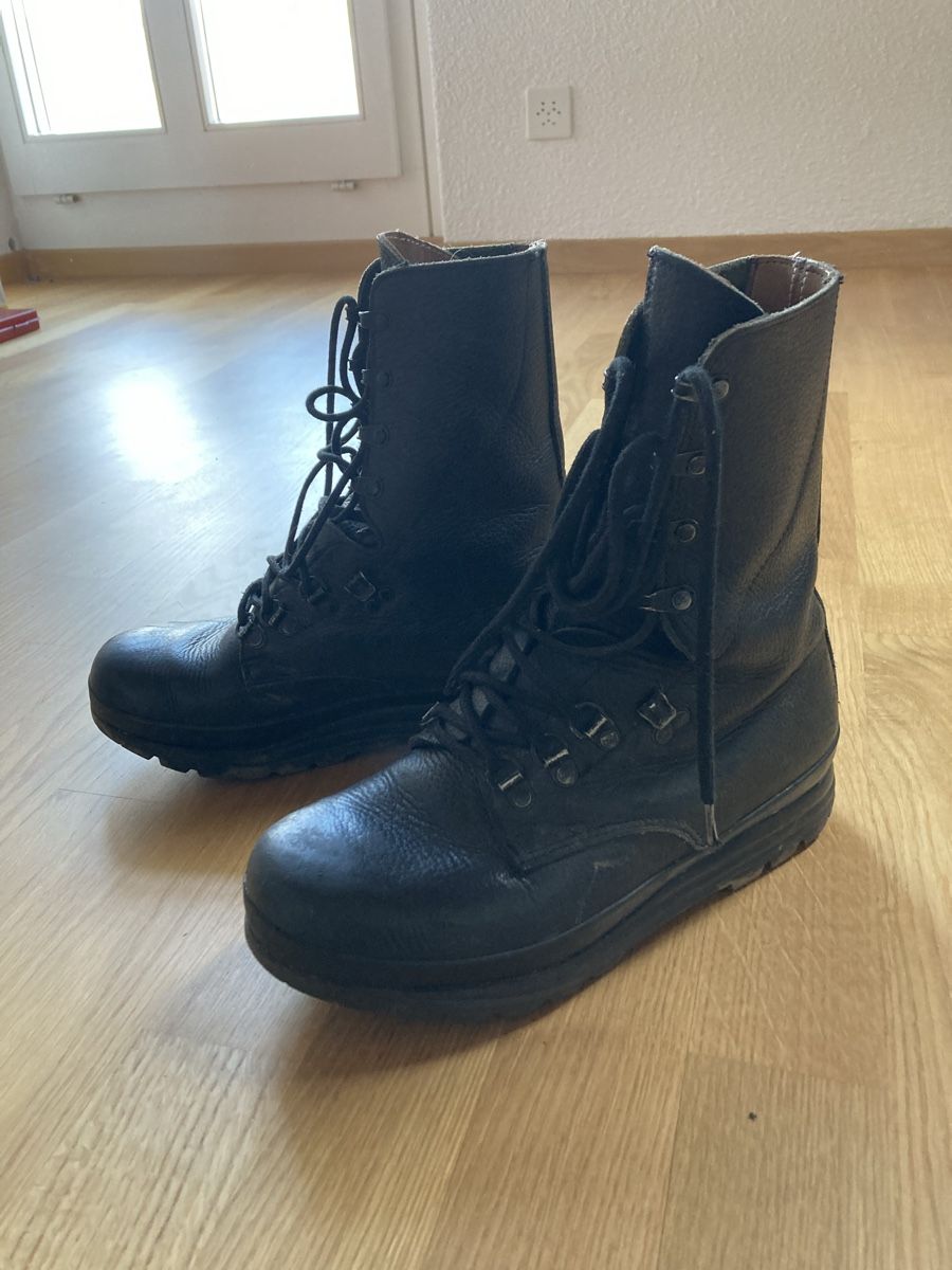 Scarpe da uomo: Militärstiefel – Usato da Burgdorf venduto da Nouralex