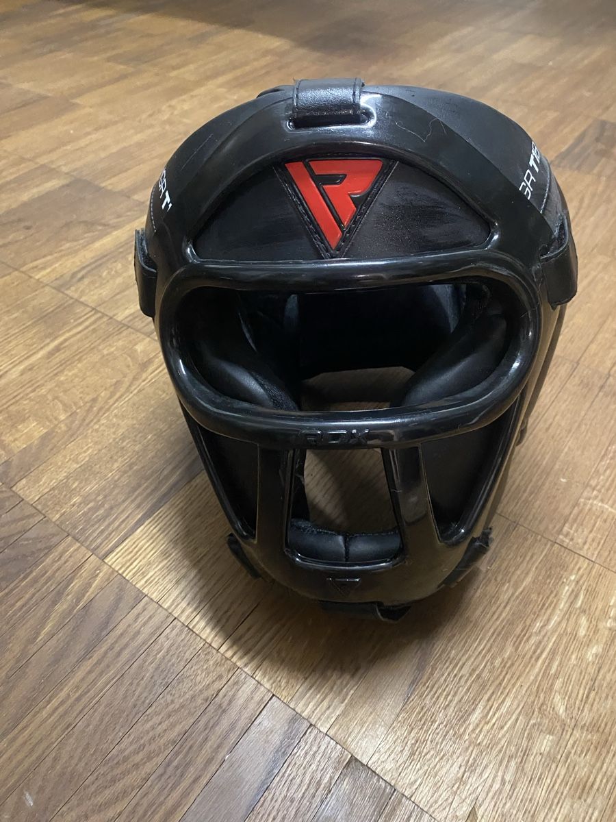 Schutz & Schoner: Kopfschutz RDX schwarz Grösse S – Neu (gemäss Beschreibung) aus Winterthur von Neribaeri