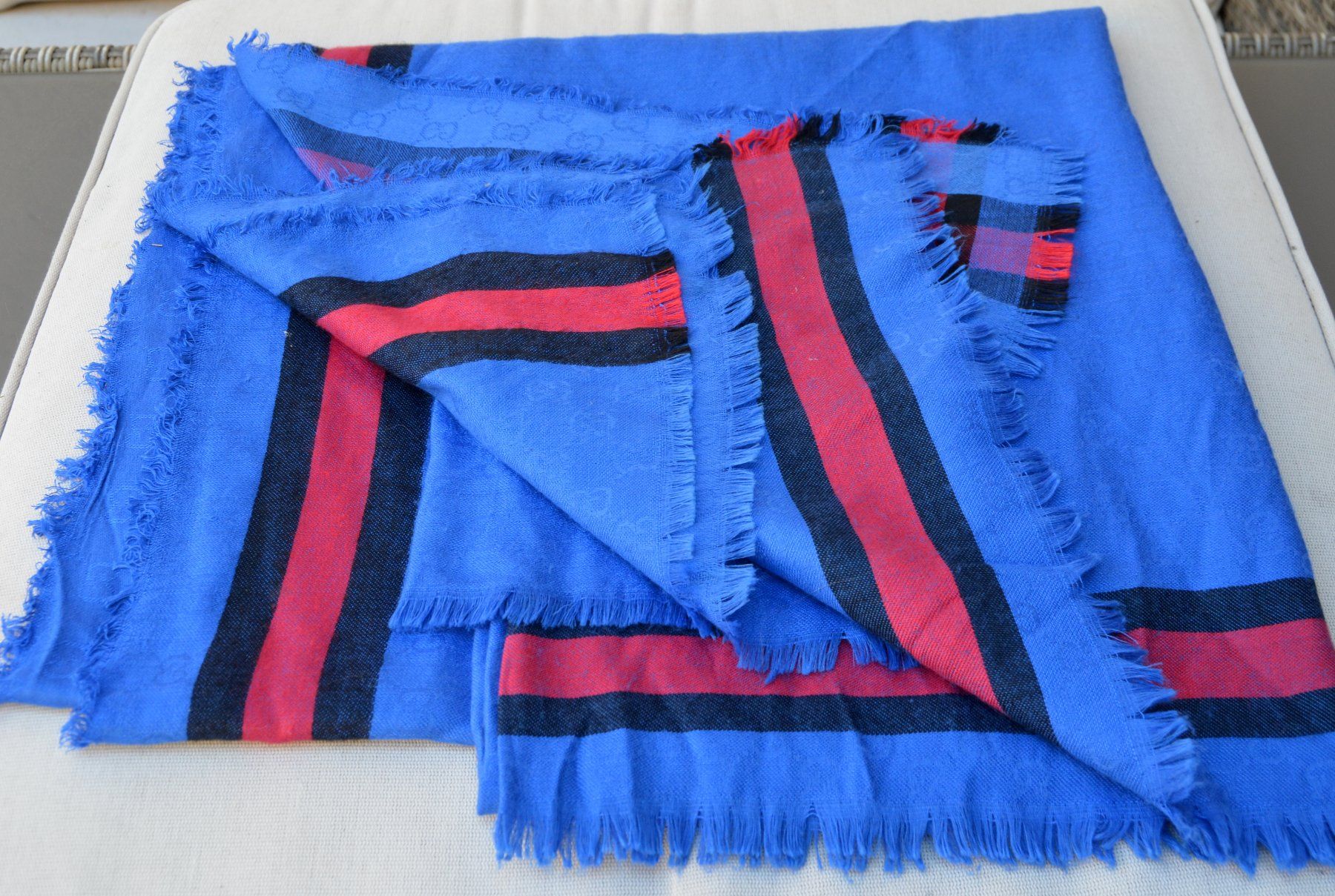 Gucci Foulard & Sciarpe: Gucci Schal / châle – Usato da Collonges venduto da arashee 1