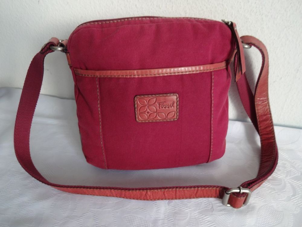 Fossil Borse da donna: FOSSIL Leder Umhänge Tasche – Usato da Frauenfeld venduto da rey06