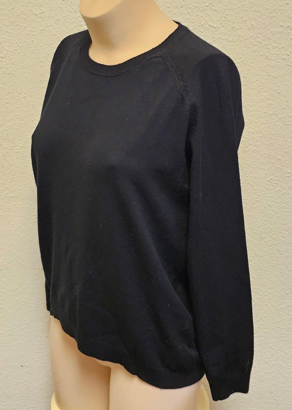 Navyboot Maglioni & Felpe: NAVYBOOT Damen Pullover Gr. L Schwarz Viskose Feinstrick Str – Usato da Urdorf venduto da ole_mrp9 1