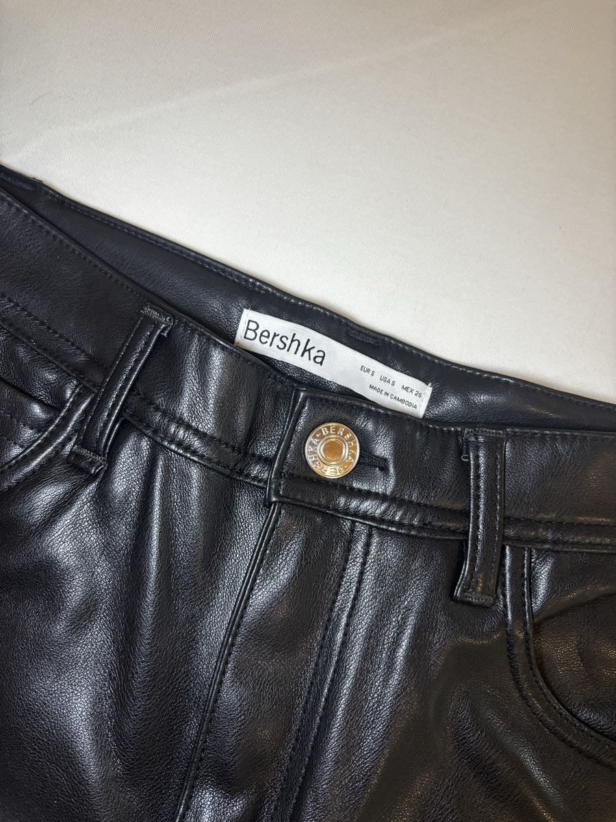 Zara Pantaloni: pantalon Zara – Nuovo (secondo la descrizione) da Vouvry venduto da sha_rk5q 2