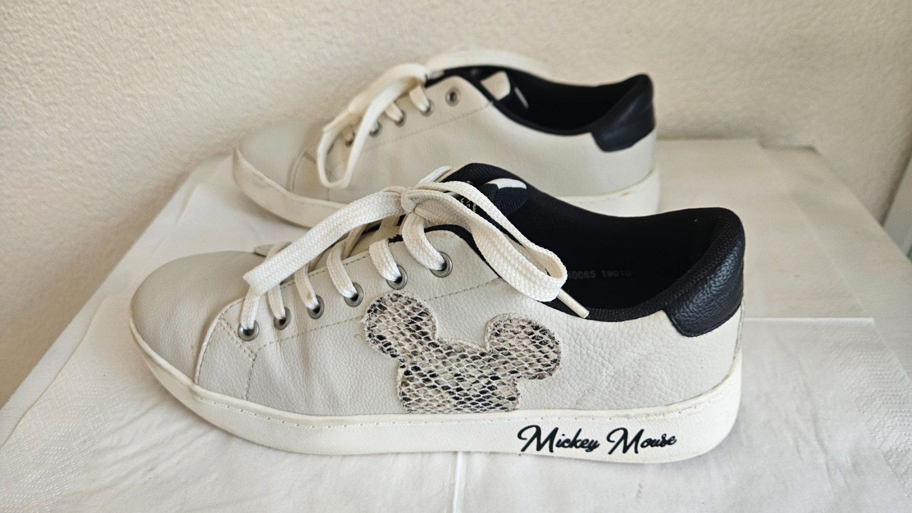 Scarpe da uomo: Mickey Mouse Schuhe, Gr. 38, Weiss/Schwarz – Usato da Gossau ZH venduto da Goes05 8