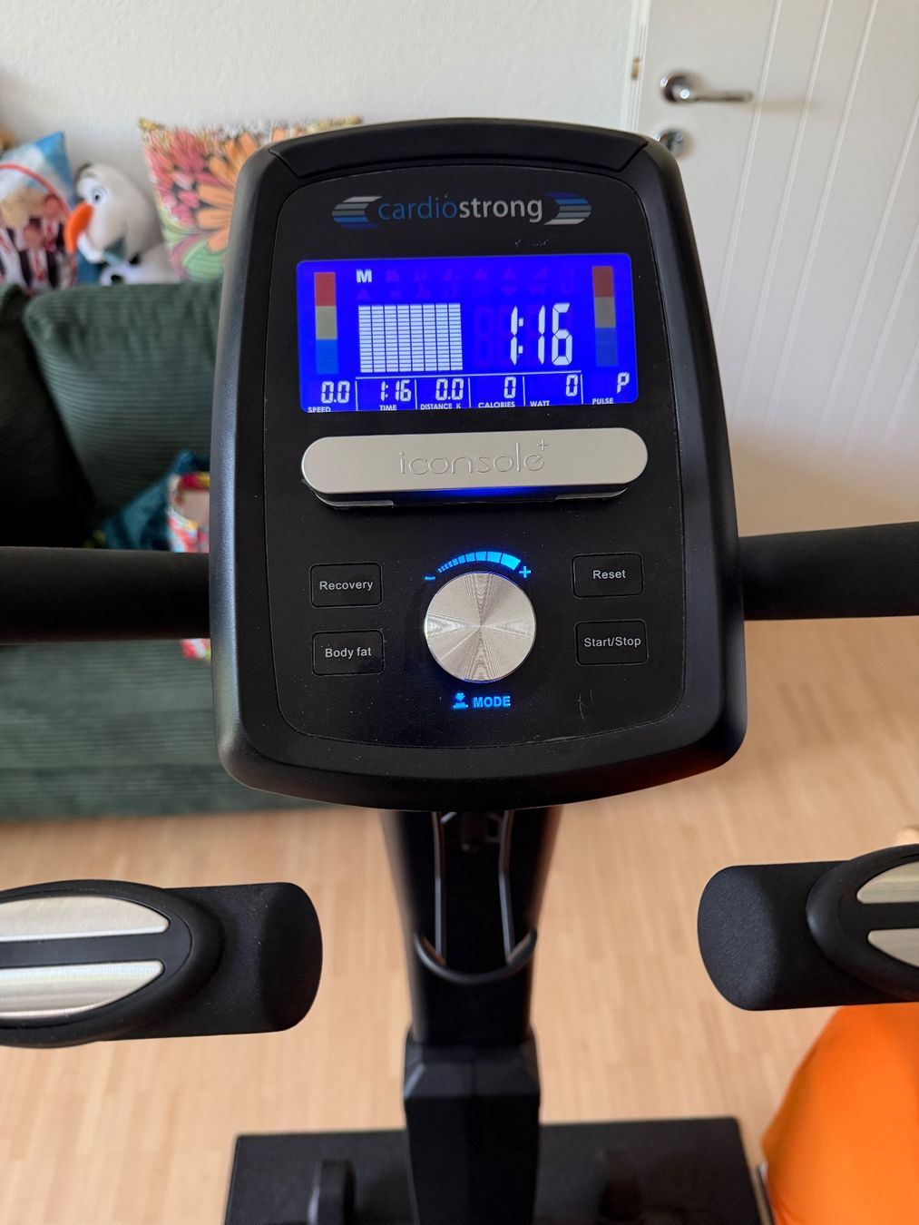 CardioStrong Hometrainer: cardiostream Ergometer BX70i  selten gebraucht – Usato da Altenrhein venduto da knarf03 1