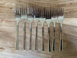 8 edle Vintage Gabeln, Edelstahl mit Golddekor, Dessert